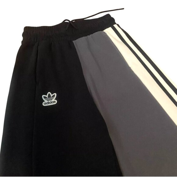 Brand New Women's adidas Colourblock Wide Leg Pants - Picture 10 of 14